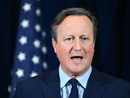 وزير الخارجية البريطاني ديفيد كاميرون يتحدث خلال مؤتمر صحفي مشترك مع نظيره الأميركي أنتوني بلينكين في وزارة الخارجية في واشنطن العاصمة. 9 أبريل 2024 - AFP
