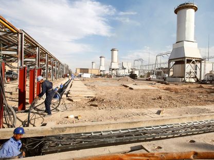 الظلام يستمر.. لماذا فشل العراق في حل أزمة الكهرباء؟