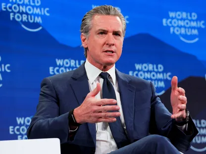 حاكم كاليفورنيا: ترمب سيتلقى "هزيمة ساحقة" في انتخابات التجديد النصفي