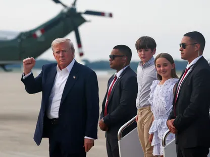 ترمب يشكك في نجاح العقوبات المالية على روسيا.. والنفط في مرمى التصعيد