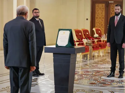 سوريا.. رئيس وأعضاء المحكمة الدستورية العليا يؤدّون اليمين أمام الشرع