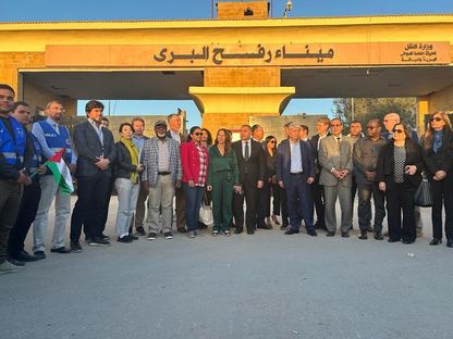 المشاركون في زيارة الدول الأعضاء بمجلس الأمن الدولي إلى معبر رفح، مصر، 11 ديسمبر 2023 - الشرق
