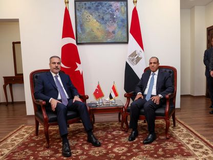 وزير الخارجية التركي هاكان فيدان خلال لقاء مع نظيره المصري بدر عبد العاطي في العلمين بمصر. 9 أغسطس 2025 - Reuters