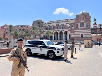 ليبيا.. إعادة فتح حقول النفط بعد حل نزاع قيادة المصرف المركزي