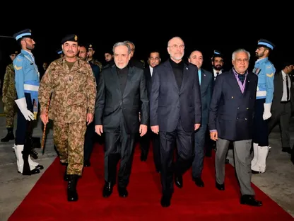 لديه صلاحية إبرام اتفاق أو الانسحاب.. من هم أعضاء وفد إيران في مفاوضات إسلام آباد؟