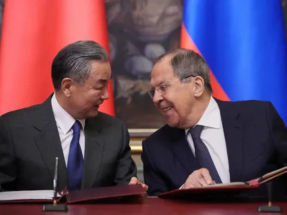 الصين: مستعدون للتعاون مع روسيا لتهدئة الأوضاع في الشرق الأوسط