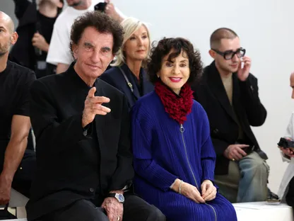 الحكومة الفرنسية توافق على استقالة جاك لانغ من رئاسة معهد العالم العربي