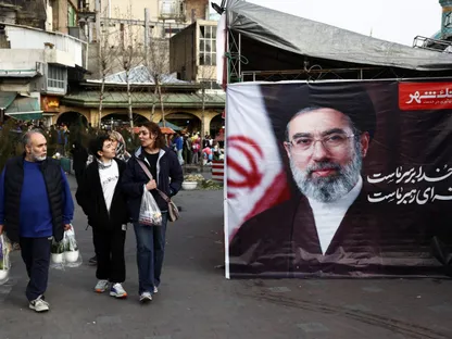 غموض بشأن مصير مجتبى خامنئي.. و"أكسيوس": النظام الإيراني يواجه أزمة قيادة