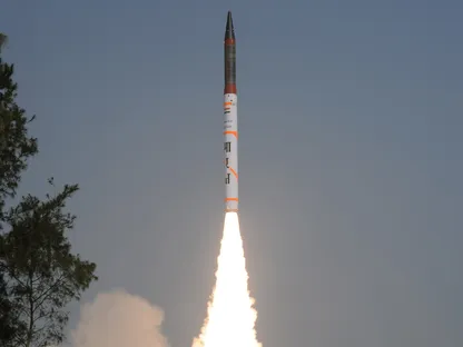 الهند تختبر بنجاح صاروخ Agni-4 القادر على حمل رؤوس نووية