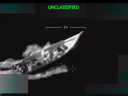 لقطة نشرها وزير الحرب الأميركي لقارب لـ"تهريب المخدرات" قبل استهدافه قبالة فنزويلا. 2 سبتمبر 2025 - @PeteHegseth