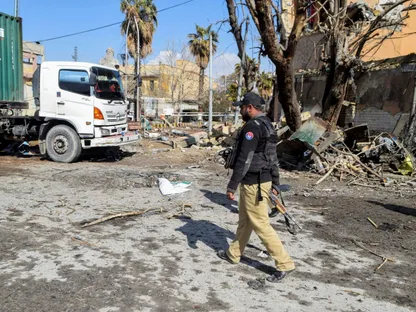 باكستان ترسل تعزيزات جوية لاستعادة السيطرة على بلدة في إقليم بلوشستان