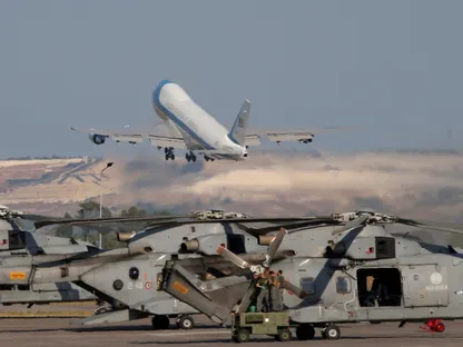 رويترز: إيطاليا ترفض السماح لقاذفات أميركية بالهبوط في قاعدة سيجونيلا الجوية