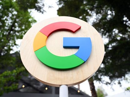 علامة جوجل التجارية بمقر الشركة بكاليفورنيا. 10 مايو 2023 - Google - AFP