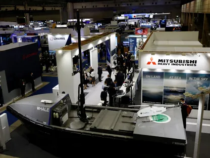 مع تصاعد التوتر السياسي.. الصين تفرض قيوداً تجارية على عمالقة الصناعة اليابانية