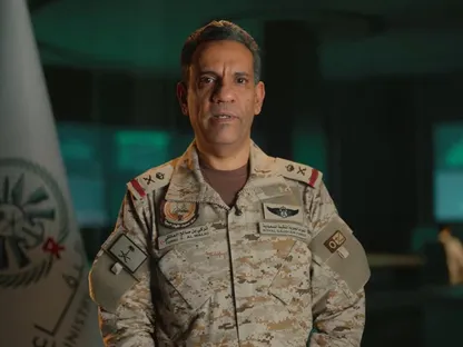 التحالف: الاعتداء على مطار الملك خالد "عمل إرهابي".. وسنرد عليه بحزم
