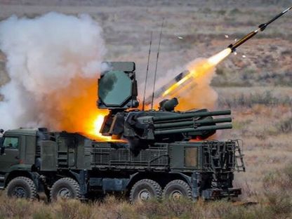 صورة غير مؤرخة لمركبة قتالية مضادة للطائرات المسيرة FK-3000 تستعد الصين لنشرها - militarywatchmagazine.com