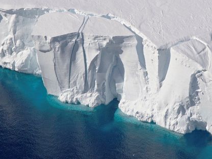 جرف جيتز الجليدي في القطب الجنوبي - Reuters