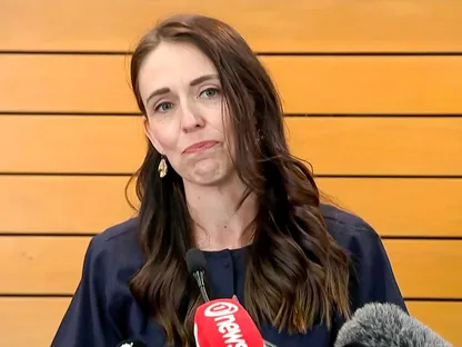 رئيسة وزراء نيوزيلندا السابقة جاسيندا أرديرن تنتقل للعيش في أستراليا