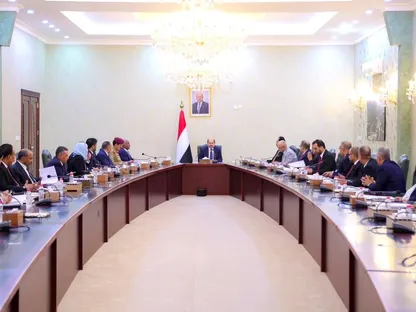الحكومة اليمنية: رد تحالف دعم الشرعية على الحوثيين يتوافق مع القانون الدولي