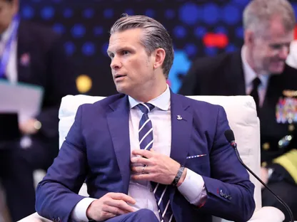 وزير الدفاع الأميركي بيت هيجسيث خلال حضوره اجتماع وزراء دفاع رابطة دول جنوب شرق آسيا (آسيان) في كوالالمبور.1 نوفمبر 2025 - REUTERS