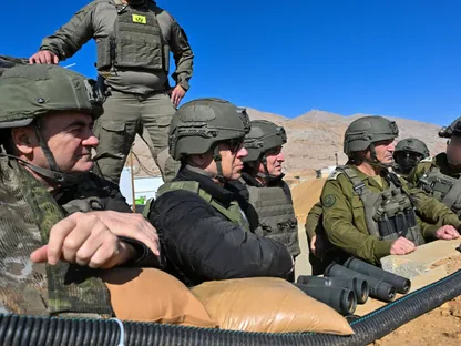 تهديد نتنياهو بنزع سلاح "حماس".. هل تعود الحرب على غزة؟