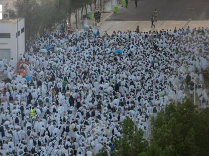 السعودية تعلن نجاح نفرة الحجاج من عرفات إلى مزدلفة