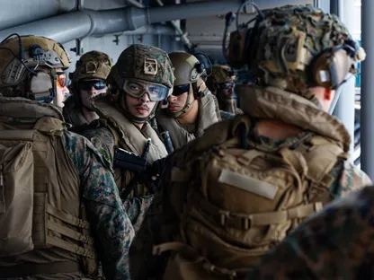 ترمب يتمسك بفتح مضيق هرمز: لست مستعداً بعد لسحب القوات من الشرق الأوسط