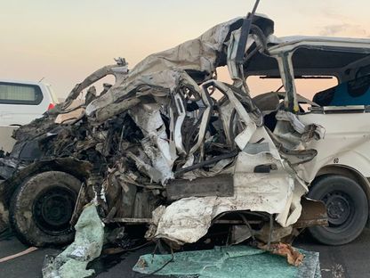 صورة متداولة على وسائل التواصل الاجتماعي لإحدى السيارتين اللتين تعرضتا لحادث اصطدام على الطريق الإقليمي في مصر. 5 يوليو 2025