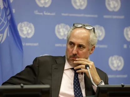 المتحدث باسم الأمين العام للأمم المتحدة ستيفان دوجاريك خلال مؤتمر صحافي بمقر المنظمة في نيويورك. 10 يونيو 2019 - UN.org