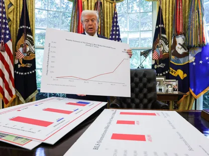 دعاوى قضائية لحلفاء ترمب تهدد التعداد السكاني لأميركا لعام 2030