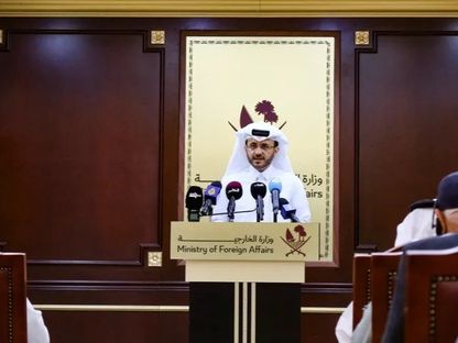 المتحدث باسم وزارة الخارجية القطرية ماجد الأنصاري خلال مؤتمر صحافي في الدوحة. 19 مارس 2024 - Reuters