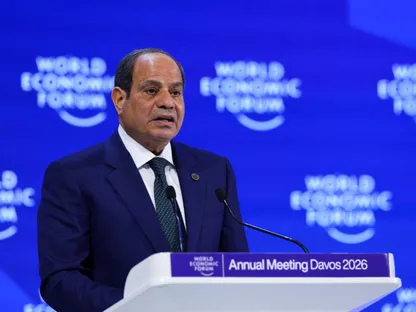 السيسي: مصر تدين العدوان على الدول العربية وتدعو لإعطاء الفرصة لوقف الحرب