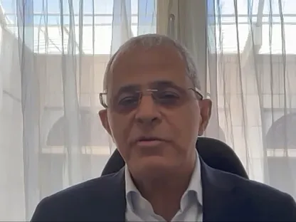 نائب وزير الخارجية اليمني لـ"الشرق": الحكومة ستستخدم القوة لإيقاف الحوثيين