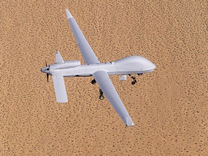 طائرة مسيرة من طراز Gray Eagle 25M تصنعها شركة General Atomics تحلق خلال تجربة طيران - General Atomics