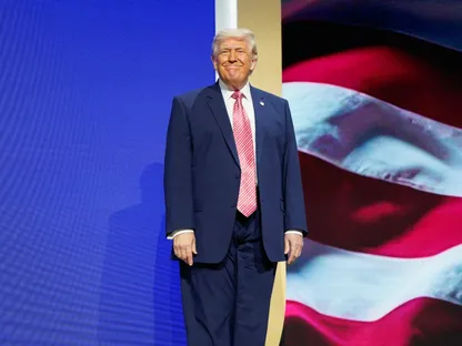 تضارب تصريحات ترمب بشأن إيران يثير ارتباكاً واسعاً حول استراتيجية واشنطن