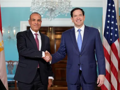 عبد العاطي يؤكد لروبيو دعم مصر للمسار الدبلوماسي لإنهاء حرب إيران