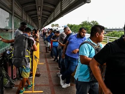 المكسيك.. الحَرُّ "عدو جديد" لمهاجرين فارين من الفقر نحو أميركا