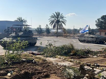 دبابات إسرائيلية عند الجانب الفلسطيني من معبر رفح بجنوب قطاع غزة في فلسطين. 7 مايو 2024 - Twitter@idfonline