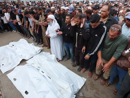 إسرائيل تعلن استئناف وقف النار في غزة بعد غارات قتلت أكثر من 100 فلسطيني