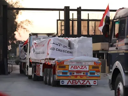 المساعدات المصرية تنطلق عبر معبر رفح من جديد.. فهل تكفي؟