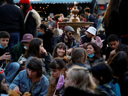 دراسة: سن المراهقة يمتد إلى الثلاثينيات من العمر