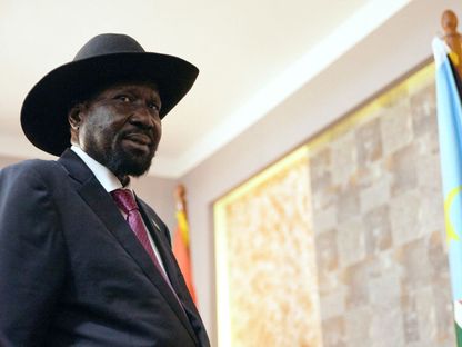 رئيس جنوب السودان يقيل نائبه بول ميل المرشح المحتمل لخلافته