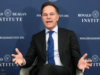 روته: دول الناتو تفعل كل ما يطلبه ترمب لتعزيز التحالف العسكري