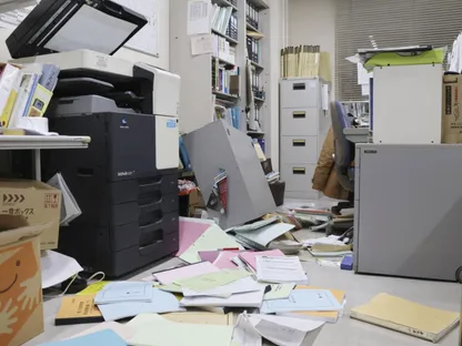 زلزال بقوة 7.6 درجة يضرب شمال شرق اليابان.. وتحذيرات من "تسونامي"