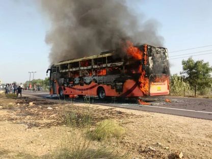 الهند.. ضحايا باندلاع حريق في حافلة غربي البلاد