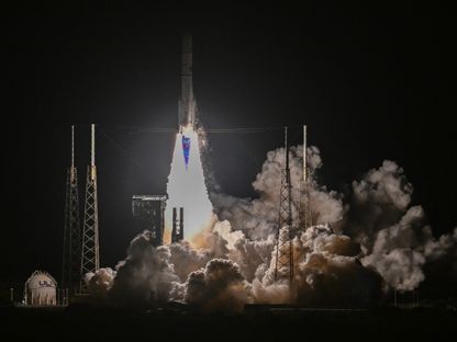 لحظة انطلاق الصاروخ Vulcan داخل محطة "كيب كانافيرال" لقوة الفضاء الأميركية في مقاطعة بريفارد بولاية فلوريدا. 8 يناير 2024 - AFP