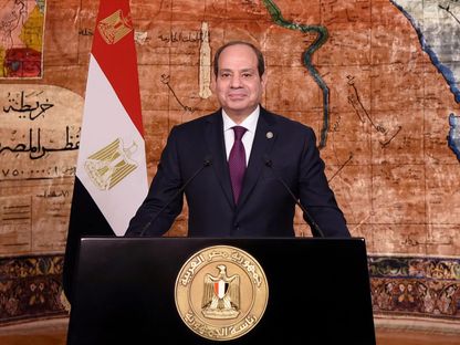 السيسي: الواقع الإقليمي يفرض على مصر "أعباءً هائلة"