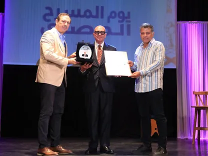 "أبو الفنون" يحتفي برموزه في "يوم المسرح المصري"