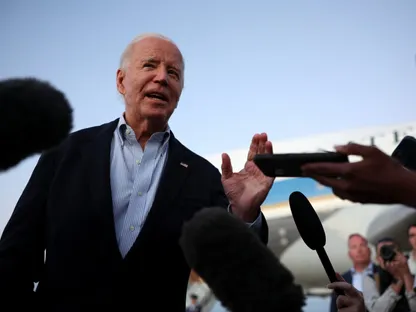 بايدن "لا يتوقع" اندلاع حرب شاملة في الشرق الأوسط: قادرون على تجاوزها