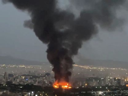 دخان يتصاعد بعد غارة جوية إسرائيلية على طهران خلال حرب الـ12 يوماً. 17 يونيو 2025 - Reuters